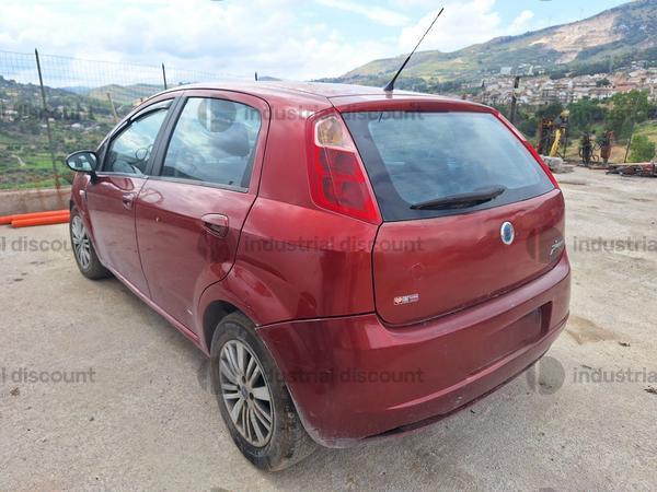 2#9404 Fiat Punto in vendita - foto 2