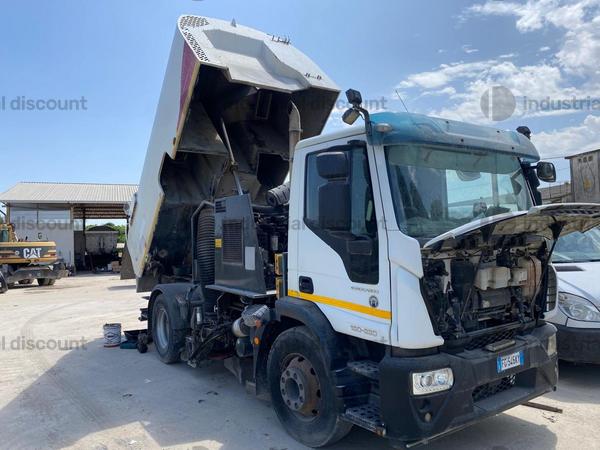 1#9409 Spazzatrice stradale Iveco 160E in vendita - foto 1