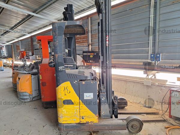 Carrelli elevatori in vendita