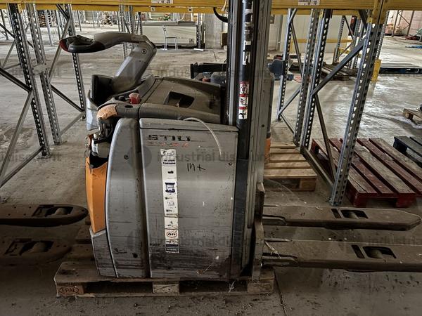 Carrelli elevatori in vendita