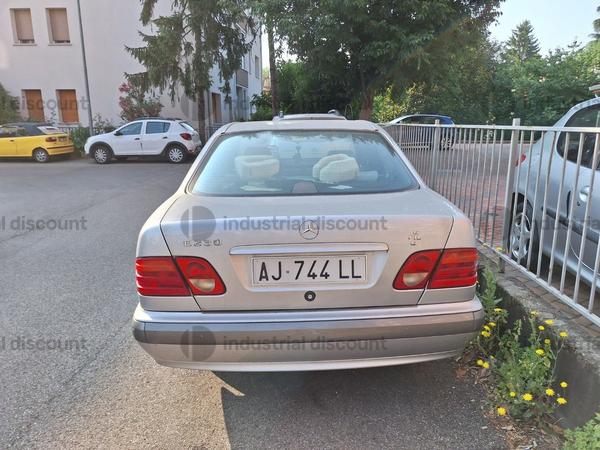 1#9412 Autovettura Mercedes E230 in vendita - foto 5
