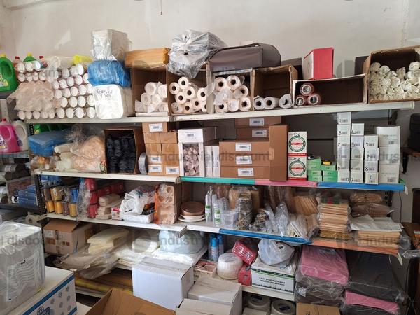 Contenitori alimentari in vendita