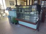 Immagine 2 - Arredo bar ed attrezzature elettroniche e arredi - Lotto 1 (Asta 9424)