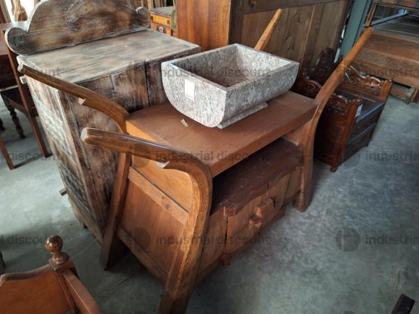 8#9425 Canoa Borneo e Armadietto con Sculture Timor in vendita - foto 13