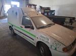 Immagine 4 - Furgone Volkswagen Caddy e attrezzatura per prodotti plastici - Lotto 1 (Asta 9428)