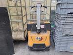 Immagine 2 - Sollevatore elettrico Caterpillar - Lotto 34 (Asta 9433)