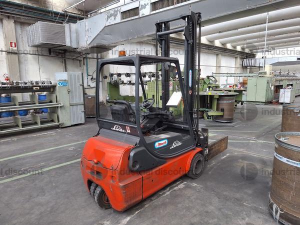 40#9433 Carrello elevatore elettrico Linde in vendita - foto 8