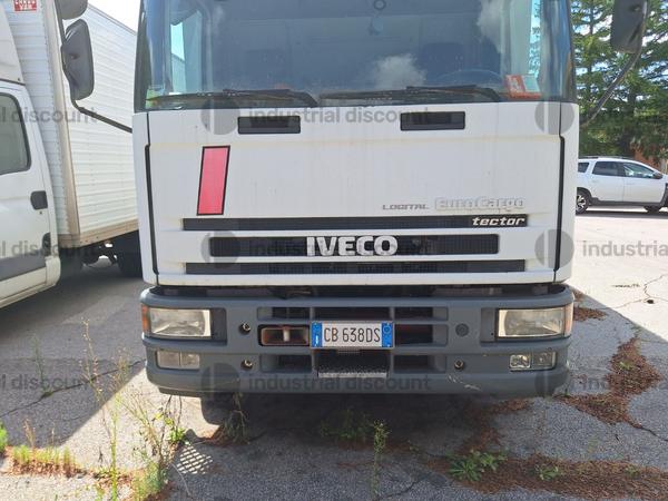 772#9433 Autocarro Iveco 120E18 in vendita - foto 2