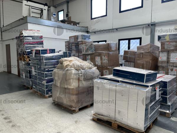 Materie prime tessili in vendita
