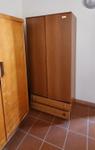 Image 4 - Office furniture - Lot 2 (Auction 9438)