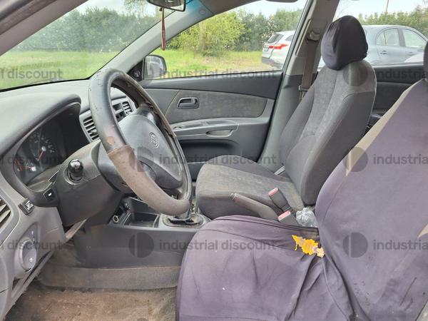 5#9452 Autovettura Kia Rio in vendita - foto 10