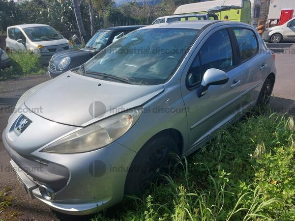 10#9453 Autovettura Peugeot 207 in vendita - foto 2