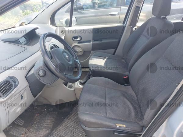 12#9453 Autovettura Renault Modus in vendita - foto 10