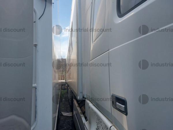 8#9453 Semirimorchio isotermico Univan in vendita - foto 2