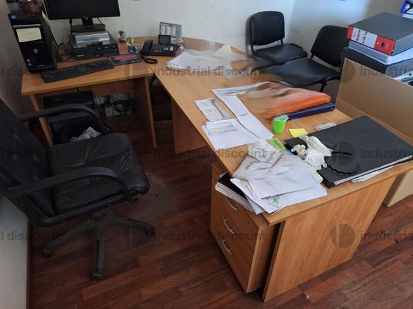 2#9460 Attrezzatura ufficio e magazzino in vendita - foto 12