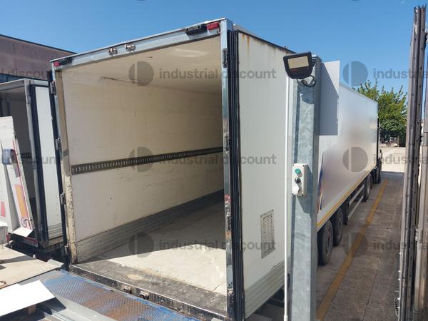7#9463 Semirimorchio frigo Cardi 793 136F in vendita - foto 1