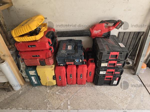 10#9467 Attrezzature edili tra cui avvitatori trapani smerigliatrici in vendita - foto 1