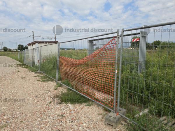 8#9467 Attrezzature edili tra cui recinzione metallicai box ufficio taglierina ad acqua in vendita - foto 4