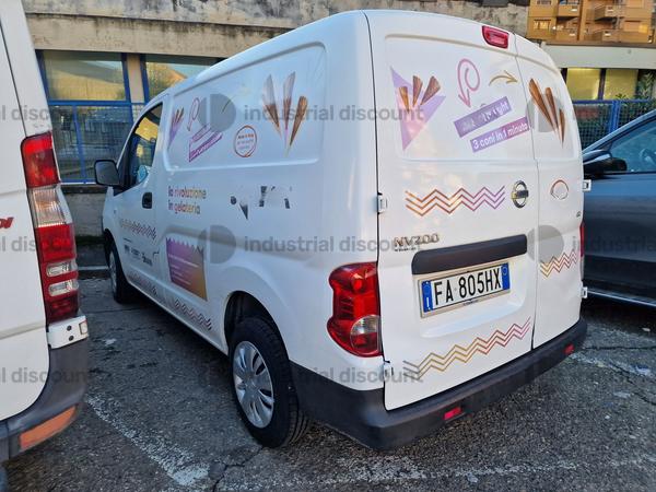 2#9468 Furgone Renault con sponda posteriore e Furgone Nissan in vendita - foto 2