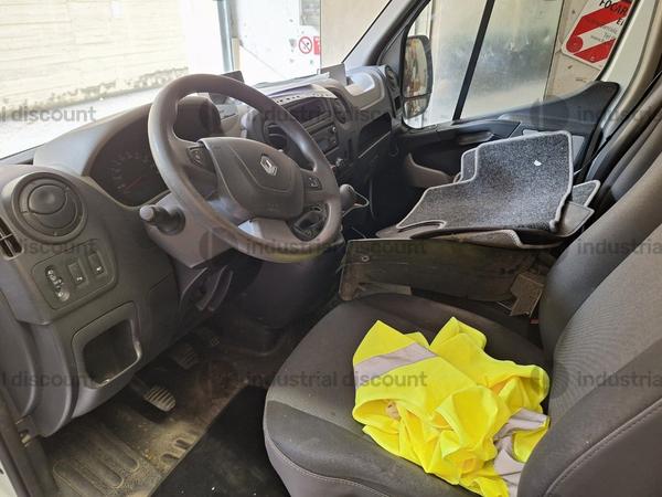 2#9468 Furgone Renault con sponda posteriore e Furgone Nissan in vendita - foto 4