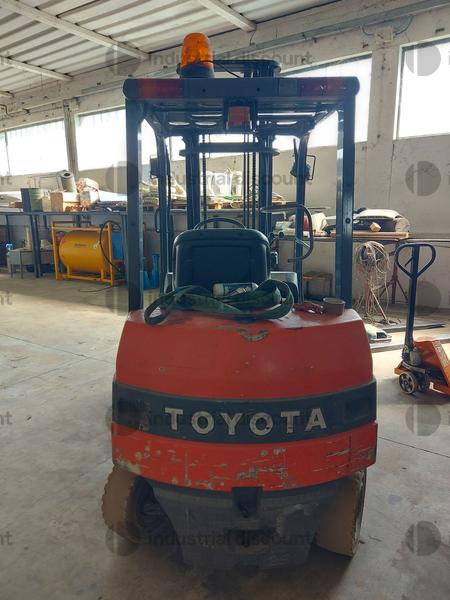 15#9469 Carrello elevatore elettrico Toyota in vendita - foto 4