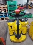 Immagine 3 - Transpallet elettrico Yale MP18 - Lotto 1 (Asta 9470)