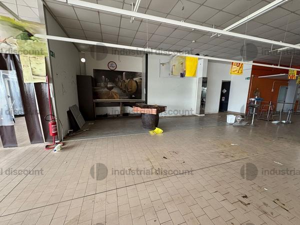 45#9470 Arredo negozio per distribuzione di prodotti ortofrutticoli in vendita - foto 9