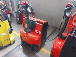 Transpallet elettrico BT LWE200 - Lotto 7 (Asta 9470)