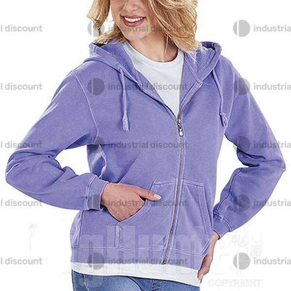 Abbigliamento in vendita