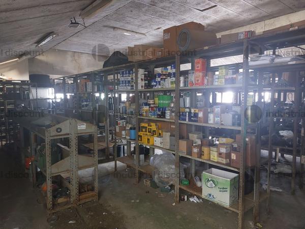 3#9479 Magazzino ricambi veicoli in vendita - foto 1