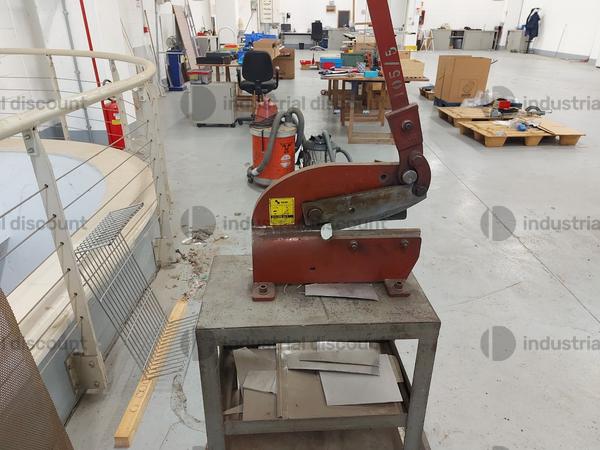 1#9480 Arredi, apparecchiature informatiche eattrezzature varie in vendita - foto 4