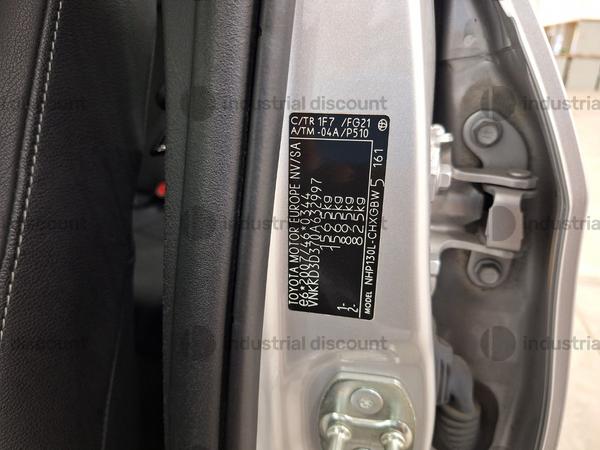 10#9480 Autovettura Toyota Yaris hybrid in vendita - foto 2