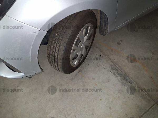 10#9480 Autovettura Toyota Yaris hybrid in vendita - foto 6