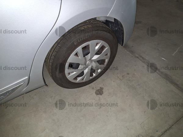 10#9480 Autovettura Toyota Yaris hybrid in vendita - foto 7