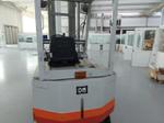 Image 15 - 2 electric forklifts - Lot 14 (Auction 9480)