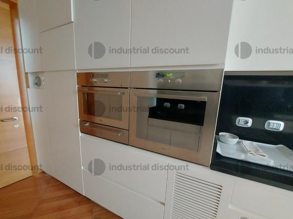 4#9480 Arredi, apparecchiature informatiche eattrezzature varie in vendita - foto 3