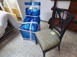 Immagine 4 - Letto ciliegio e sedie - Lotto 28 (Asta 9481)