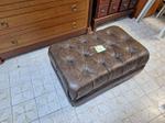 Immagine 2 - Sedia Frag con pouffe e comodini  - Lotto 37 (Asta 9481)