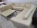 Immagine 6 - Divano angolare Roche Bobois e tavolino - Lotto 39 (Asta 9481)