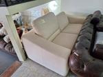 Immagine 2 - Divano con banquette e complementi - Lotto 42 (Asta 9481)