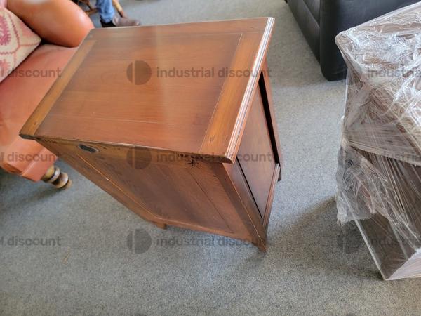 49#9481 Comodini in legno e tavolo in vendita - foto 7