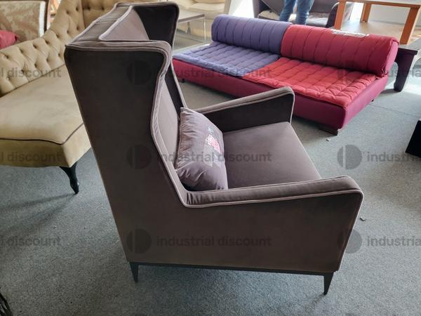 54#9481 Tavolo con banquette e poltrona in vendita - foto 1