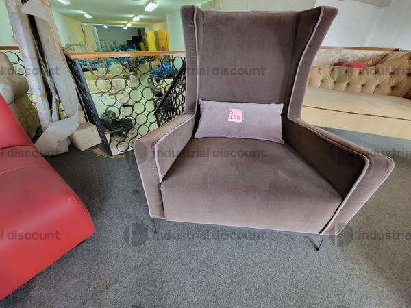 54#9481 Tavolo con banquette e poltrona in vendita - foto 5