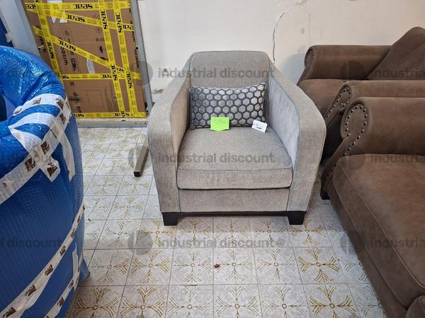 55#9481 Divano con poltrona e accessori in vendita - foto 2