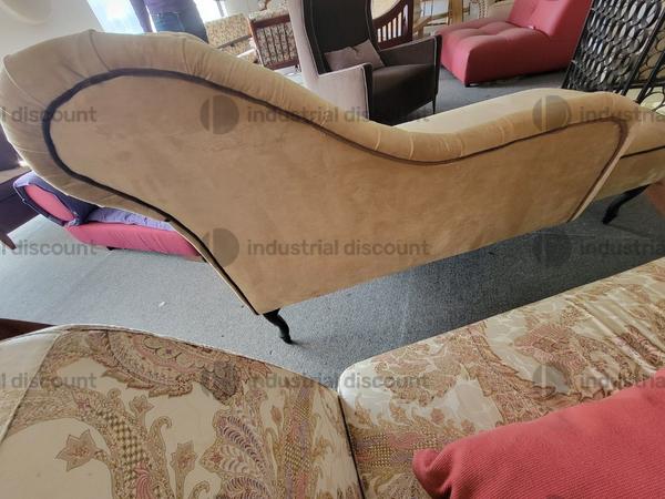 55#9481 Divano con poltrona e accessori in vendita - foto 13