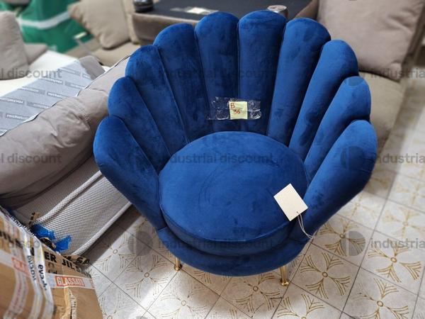 37#9482 Poltrona velluto Sedie tavolino in vendita - foto 1