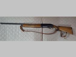 Beretta semi automatic shotgun - Lot 102 (Auction 9484)