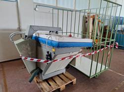 Pressa a vapore e carello elevatore Iveco - Lotto 1 (Asta 9500)