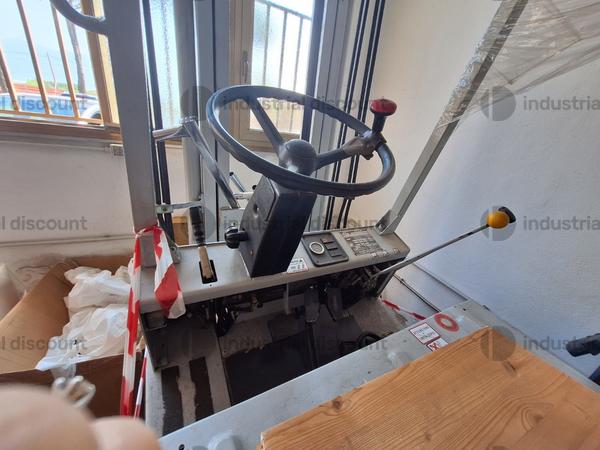 1#9500 Pressa a vapore e carello elevatore Iveco in vendita - foto 2