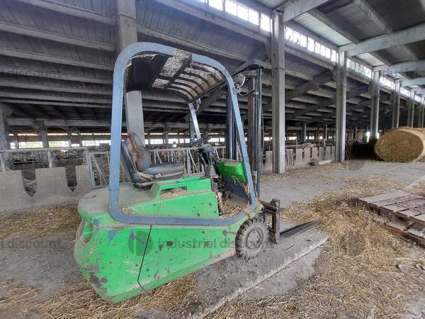 Carrelli elevatori in vendita